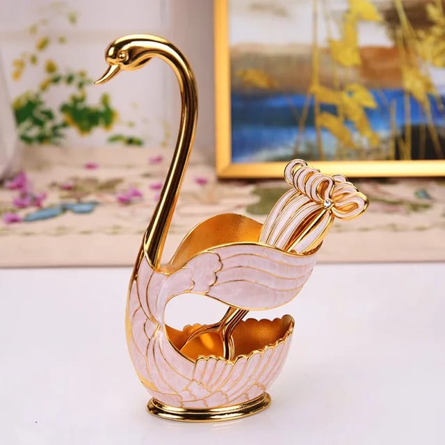 Swan Figurines & Luxury Ornaments in Pakistan - Premium Home Decor